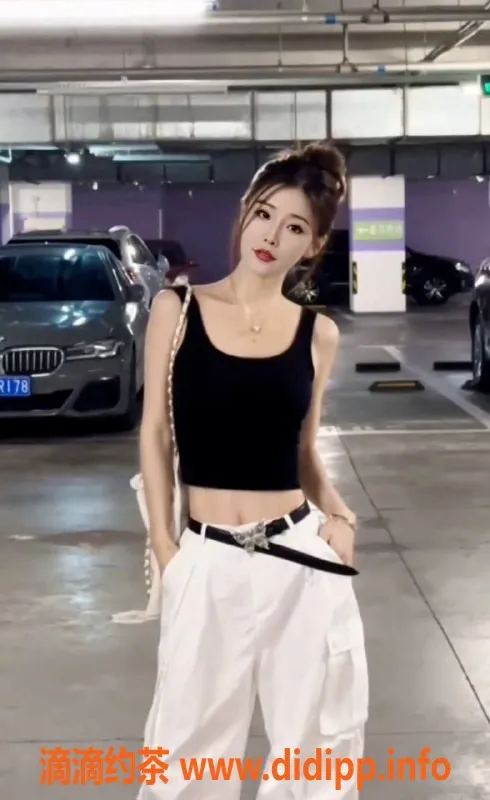 杭州楼凤-东站附近琪琪小网红，25岁，165高，超配合服务