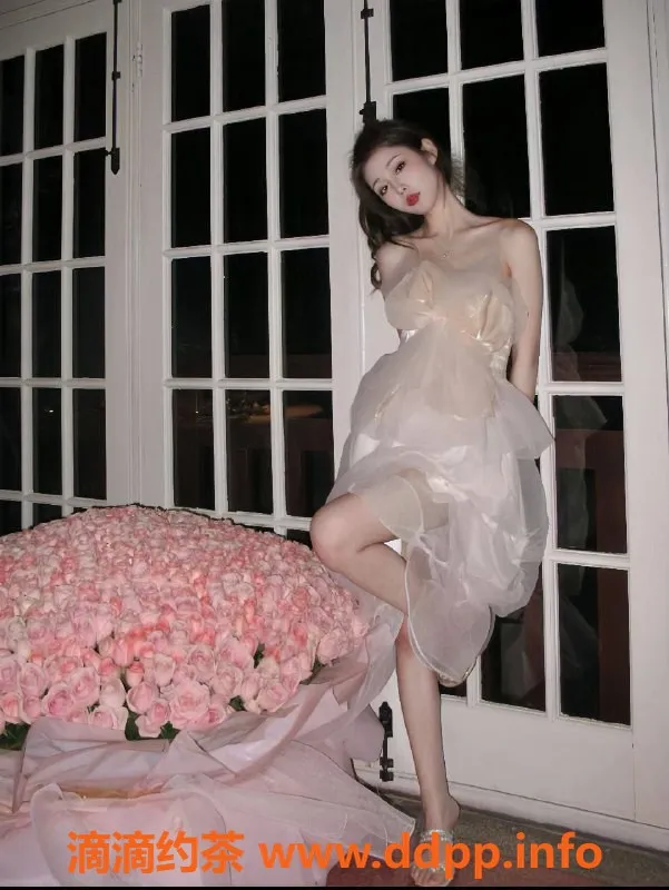 杭州楼凤-东站附近琪琪小网红，25岁，165高，超配合服务