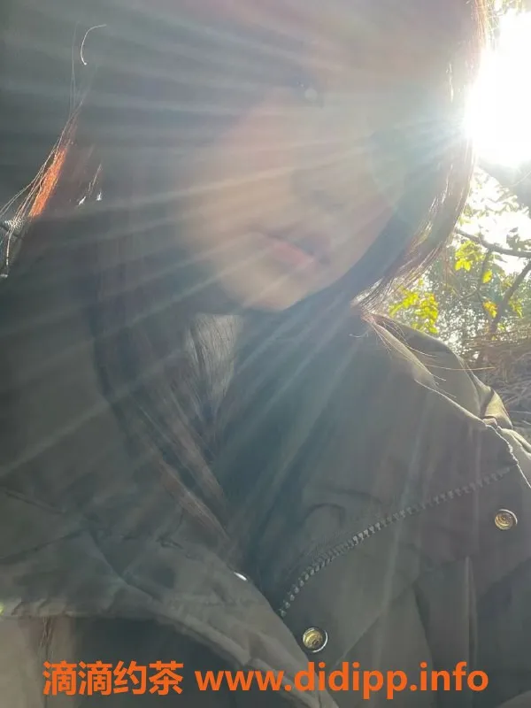 成都楼凤-成都旺旺，16岁匀称美少女，亲密服务600元起