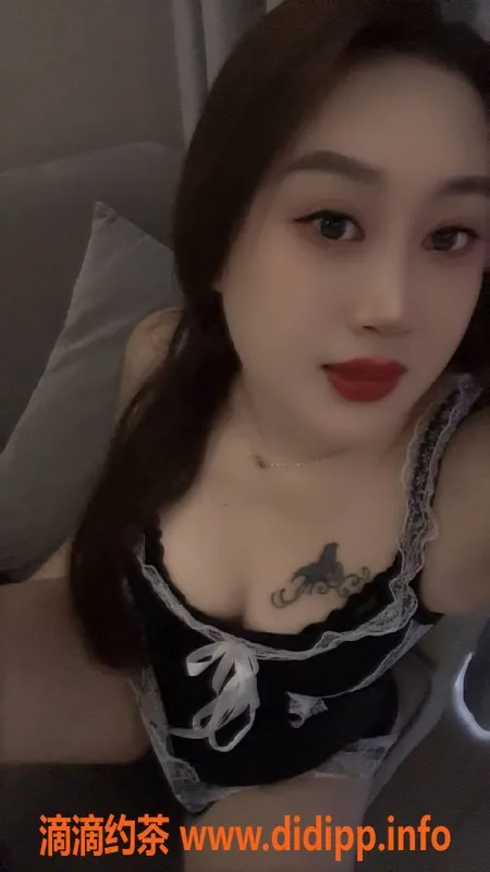 成都楼凤-武侯区小提，27岁168高，105斤，400元/50分钟