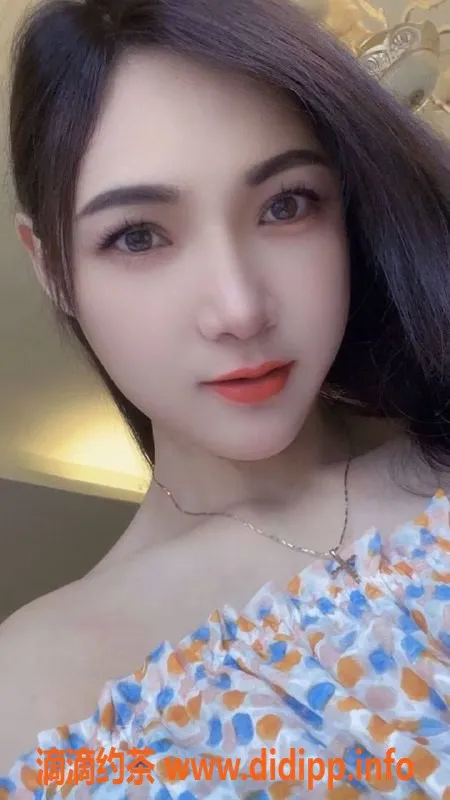 成都楼凤-成华区樱桃 26岁 165cm 100斤 诱人服务