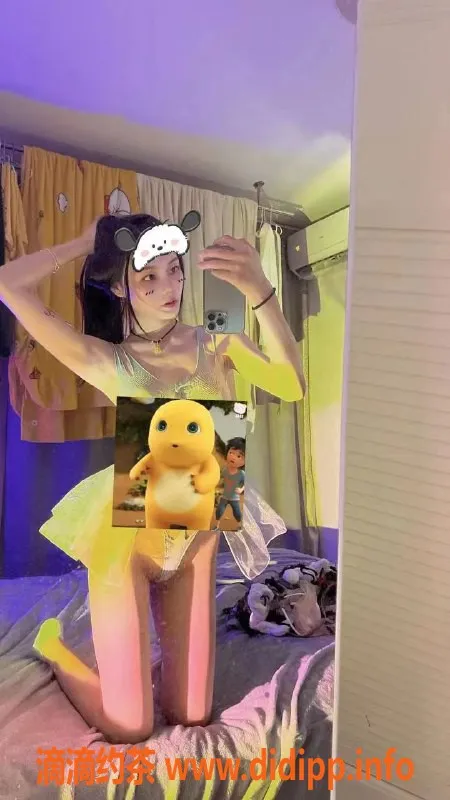 成都上门服务-成都嫩妹小鹿，20岁身高160体重80，包夜仅2500