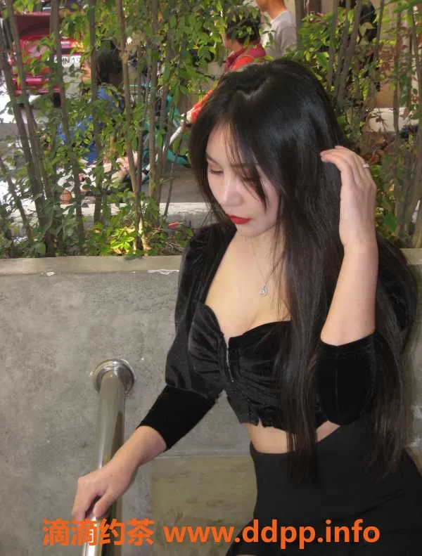 广州楼凤-天河小腰精小怡，23岁165cm，茶水超值