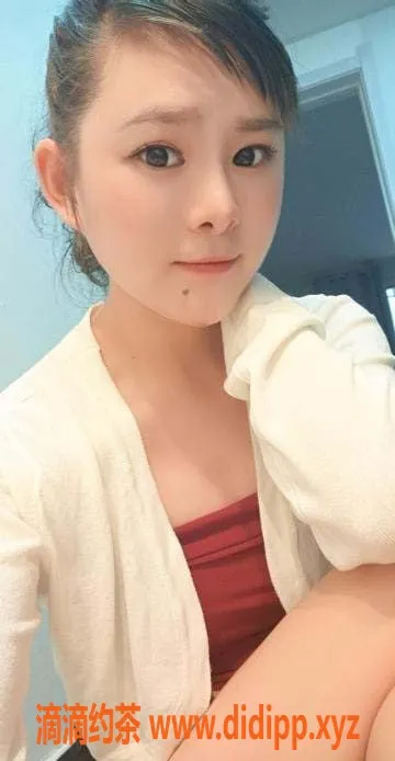 上海楼凤-上海徐汇区25岁知性小姐姐，500元服务