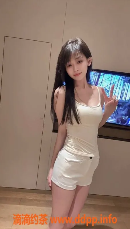 杭州楼凤-上城小幂，嫩妹陪浴与舌吻服务