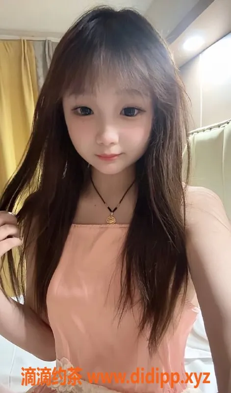 成都楼凤-高新区小呆呆，160cm可爱妹子，爱爱体验极佳