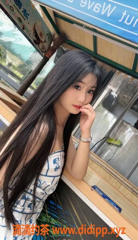 成都楼凤-高新区甜甜，小萝莉身材，服务超赞！