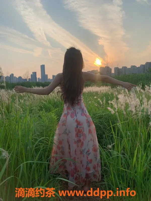 深圳楼凤-深圳南山六九大胸老师，1700元起体验