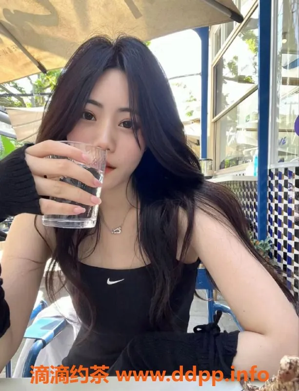 上海楼凤-闵行嫩妹叶若雨，18岁34B只需800元