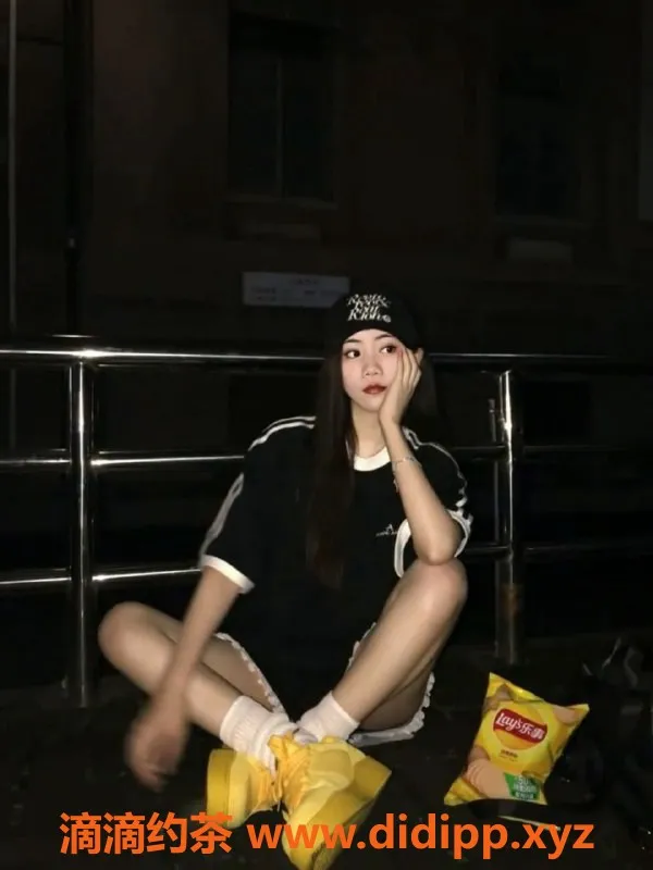 上海楼凤资源信息,闵行嫩妹叶若雨，18岁34B只需800元