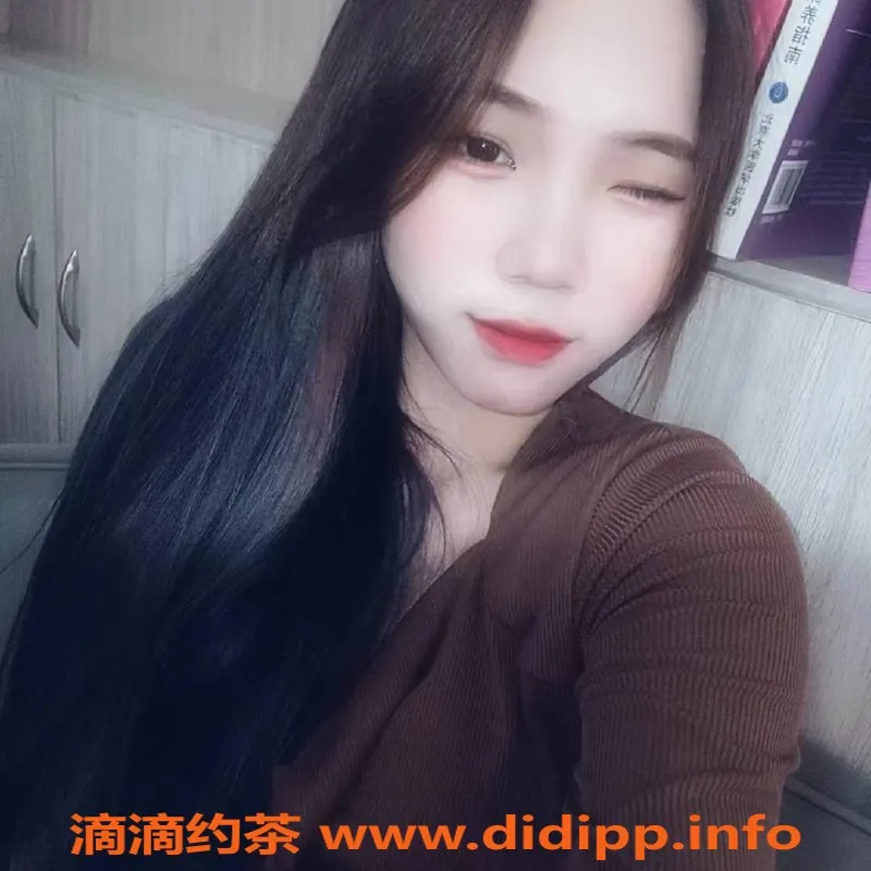 广州楼凤-番禺茜茜，600元起，舌吻服务超棒！