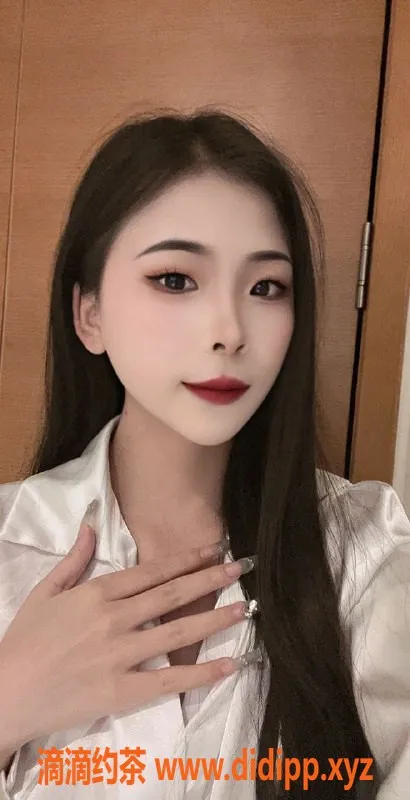 杭州楼凤-余杭小姨，19岁，45kg，167cm，诱人服务等你体验