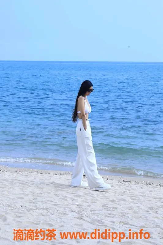 北京楼凤-朝阳国贸台湾女生，2500起步，翘臀大长腿等你来体验