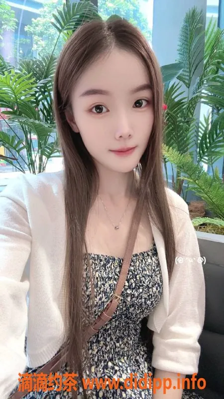 深圳楼凤-龙岗小幸运，24岁，身材火辣，1000元体验