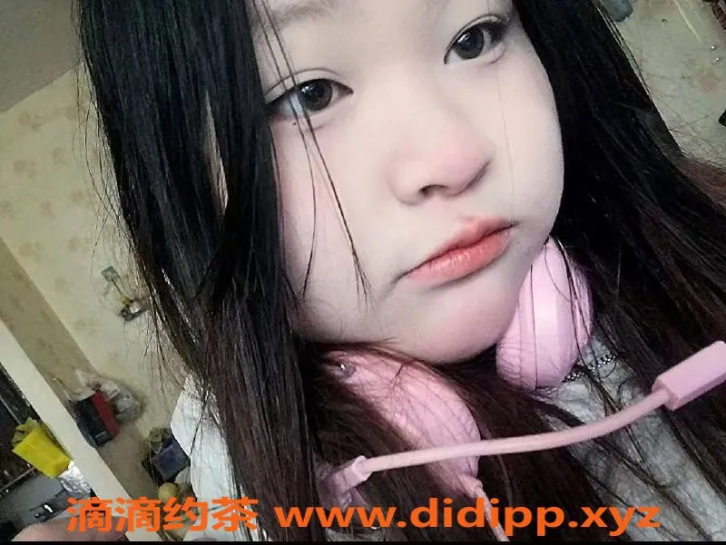 成都上门服务-成都嫩妹大母龙，162cm巨乳白虎，400元无限火力