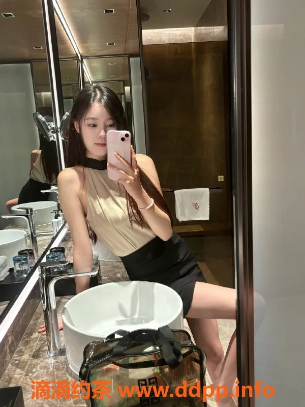 北京楼凤-国贸甜幼嫩妹内衣批发，18Z起