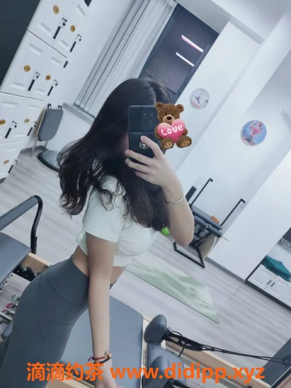 深圳楼凤-福田蕊儿，19岁160身高，800起约会