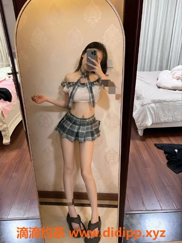 成都上门服务-成都泡泡妹 17岁排骨精 700元起服务