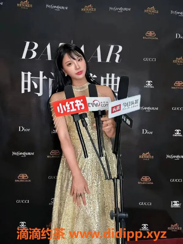 成都楼凤-成都23岁妮蔻，168cm匀称嫩妹，800元独享服务