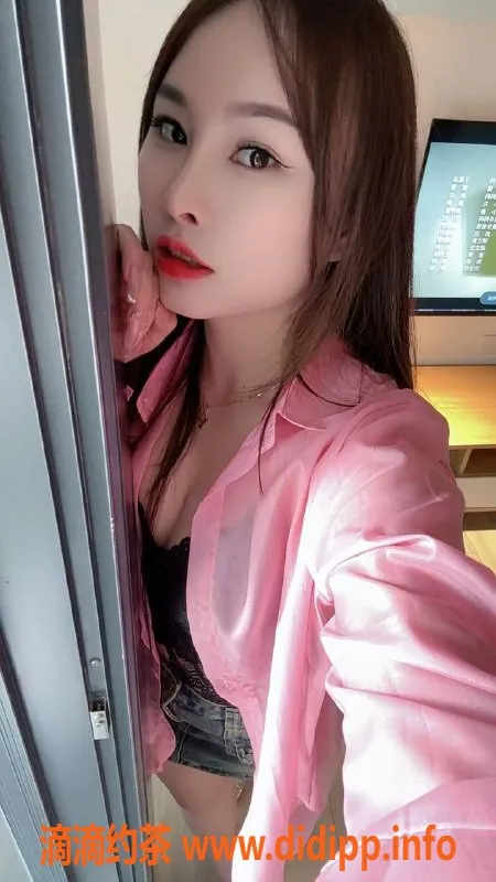 深圳楼凤-龙岗欢欢性价比超高，服务只需500元！