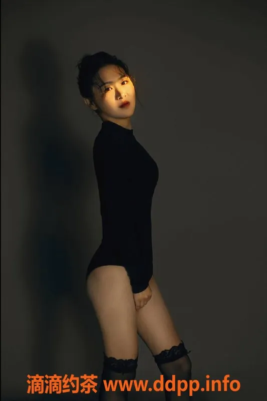 北京楼凤-双井嫩妹欣儿内衣火热批发，8Z起售