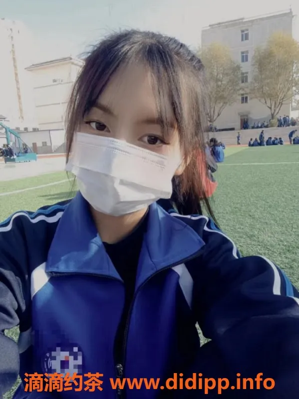 杭州楼凤-青玥：158cm童颜巨乳学生妹，上城1200p