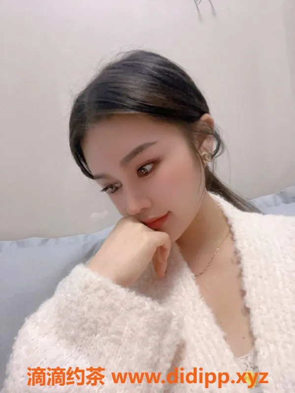 杭州楼凤-拱墅区金金老师 163cm C+胸 白嫩可舌吻