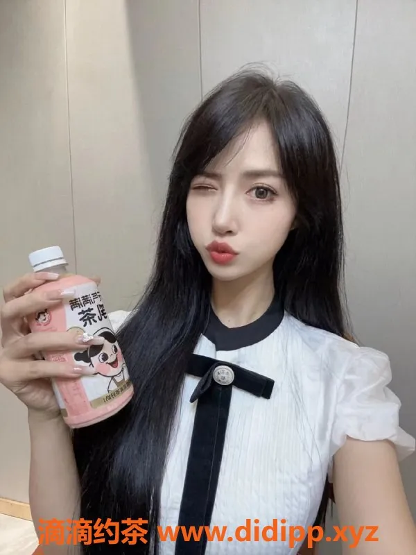 上海外围-小老虎 21岁极品美少女 165cm D罩杯 1300元