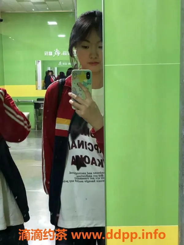 东莞楼凤-东莞嫩妹糖糖，甜美体验，身材超赞