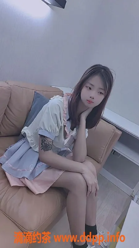 成都楼凤资源信息,武侯区嫩妹小兔子，165cm 18岁 46斤只要500元