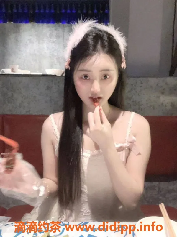 深圳楼凤-罗湖02柯柯，高颜值，800起，视频验证！