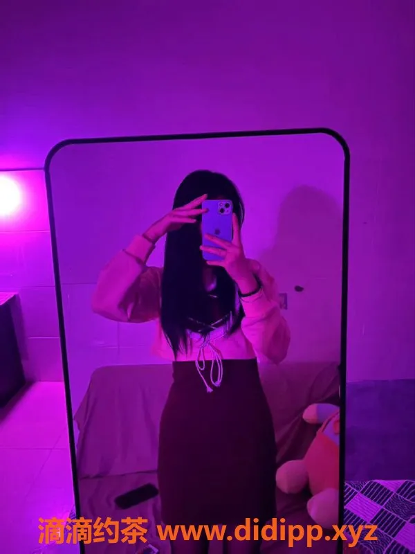 深圳楼凤-龙华点点，视频验名可69，真材实料！