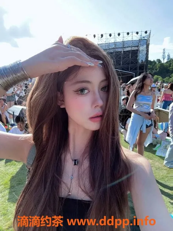 东莞楼凤-莞城小姨，超值800元，极致服务体验