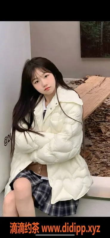 上海上门服务-普陀18岁嫩妹杨鹿，168cm 36C特价服务！