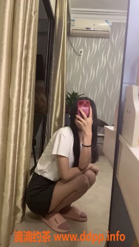 成都楼凤-成都新人珊珊，19岁160cm，85斤，服务多多