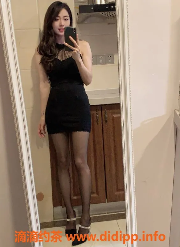 广州楼凤资源信息,佛山美美，500元体验鸳鸯浴和亲吻服务