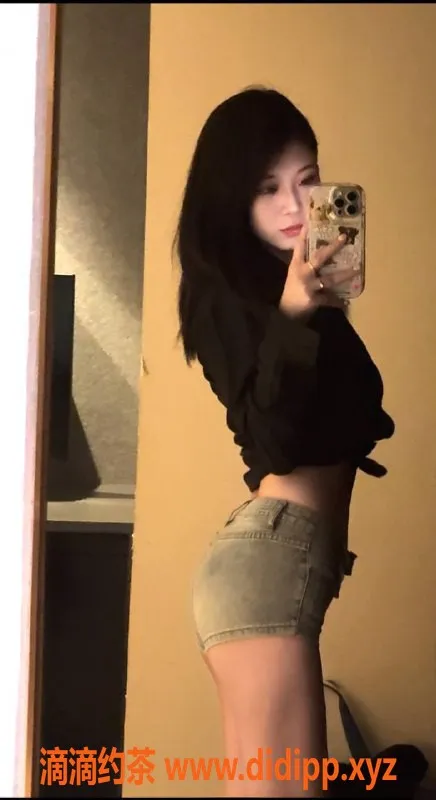 杭州楼凤-拱墅佳琪：颜值超高显气质，巨乳诱惑