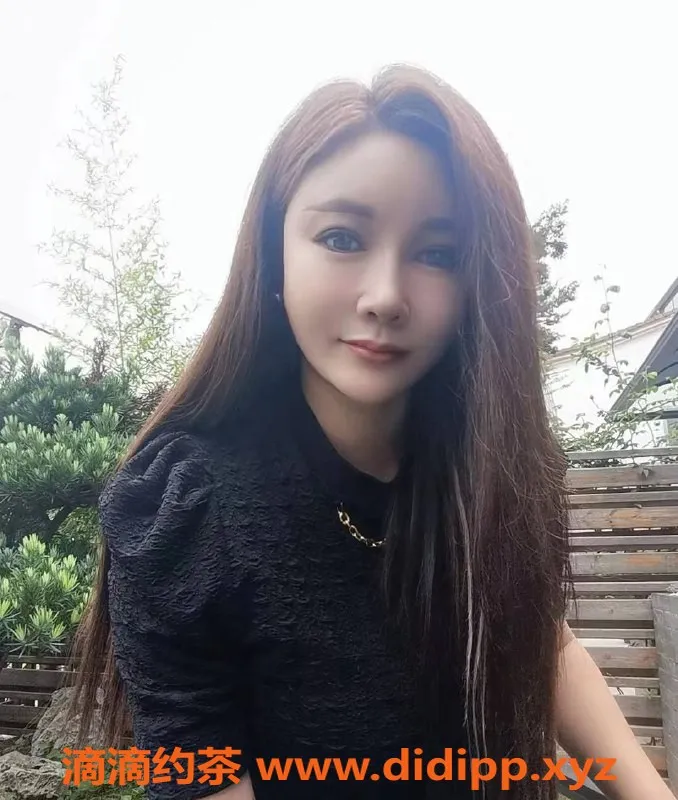 南京楼凤-栖霞E奶御姐，800元尽享热情服务