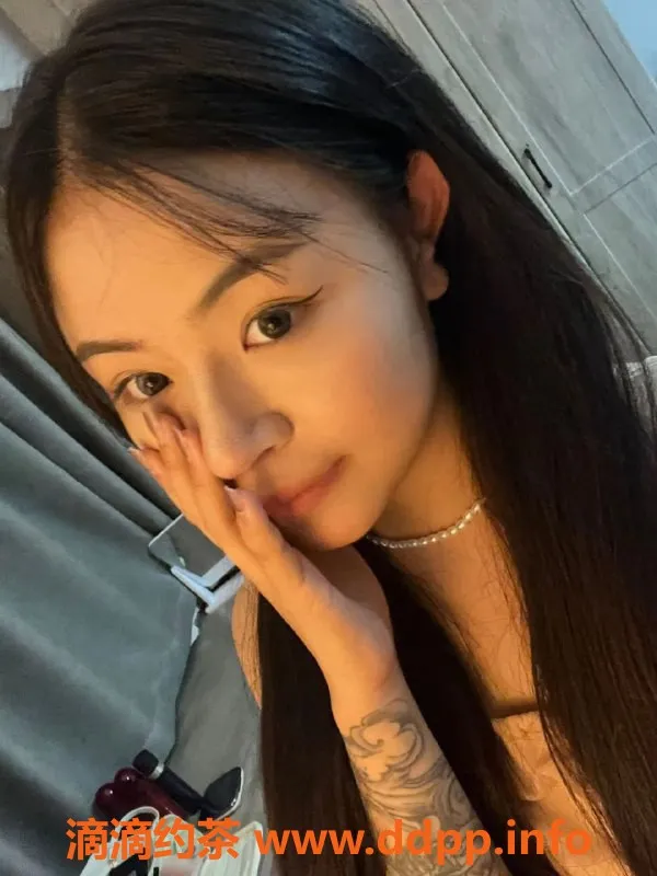 成都楼凤-成都简单20岁嫩妹，身高163，服务超值600