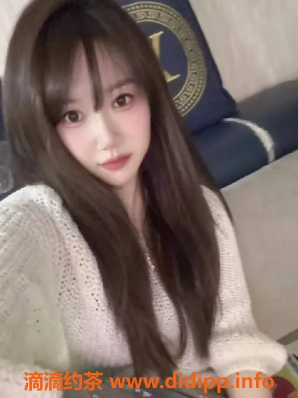 深圳楼凤-罗湖私约美女服务，168高、48轻盈身材