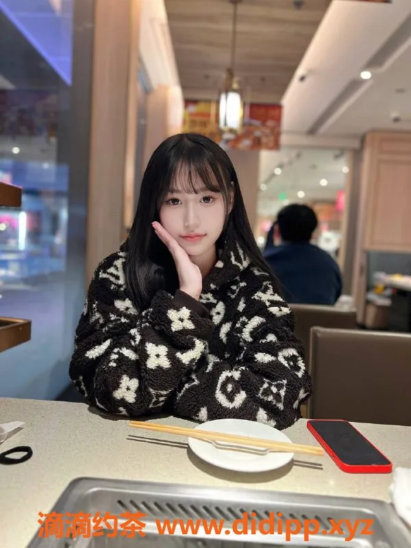 上海楼凤-黄浦地区Jennie，超值20张内课程，性价比高