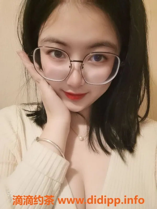 南京楼凤资源信息,雨花台甜甜，700元/1300元服务推荐！