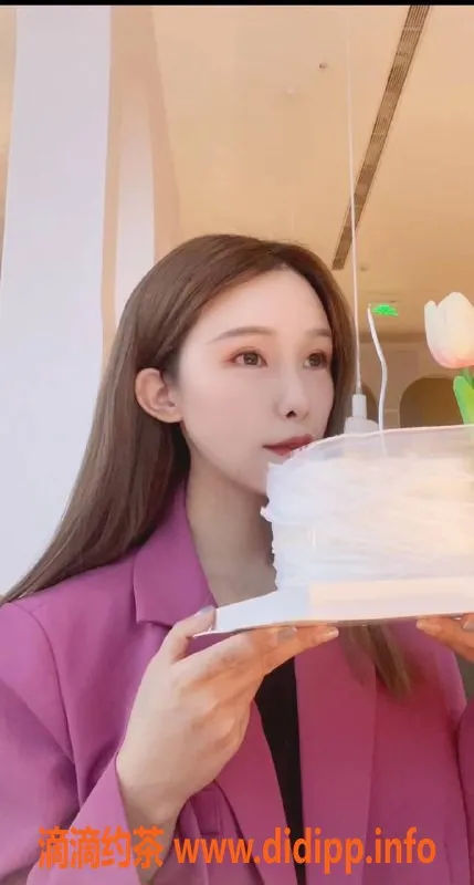 北京楼凤-国贸中尺内衣卖家涵蕊，体验超赞！