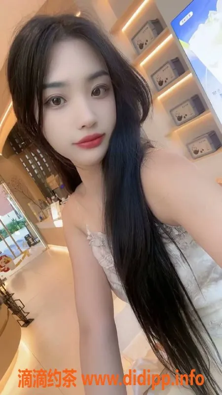 深圳楼凤-宝安 颖儿 优质服务 课费900元起