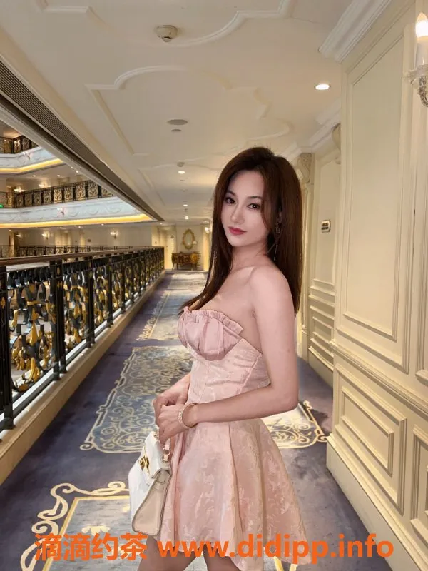 北京楼凤-朝阳东三环新颖服务，160、45kg、胸D，千元体验！