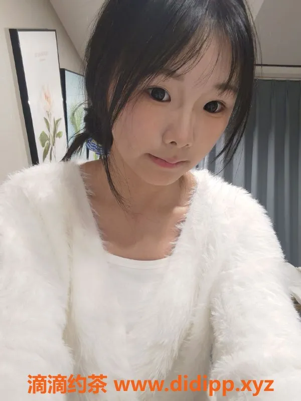 成都上门服务-加多宝，成都嫩妹，18岁高挑，500元体验