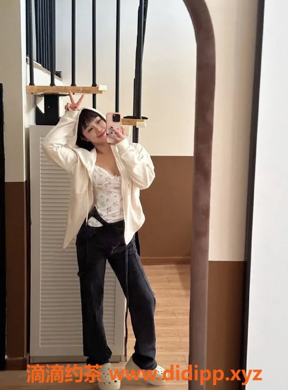 北京楼凤资源信息,朝阳百子湾小手办，150身高D罩杯，千元享受