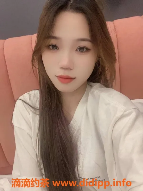 广州楼凤-番禺茜茜，700元享舌吻和69p服务