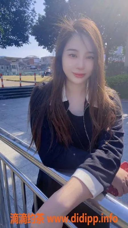 广州楼凤-天河风骚少妇童童，26岁，168cm，胸围36C