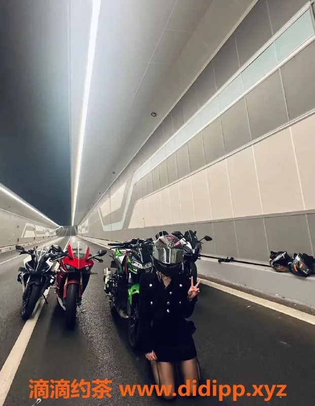 成都楼凤-成华区嫩妹沐兮，价格亲民，女友车体验不容错过！